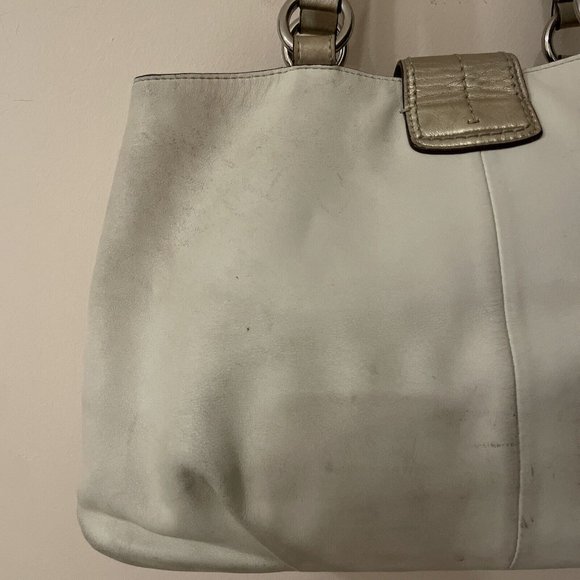 Coach F18751 Soho East West Ivory & Gold  Shoulder Hand Bag Purse Buckle Charm - Picture 7 of 16